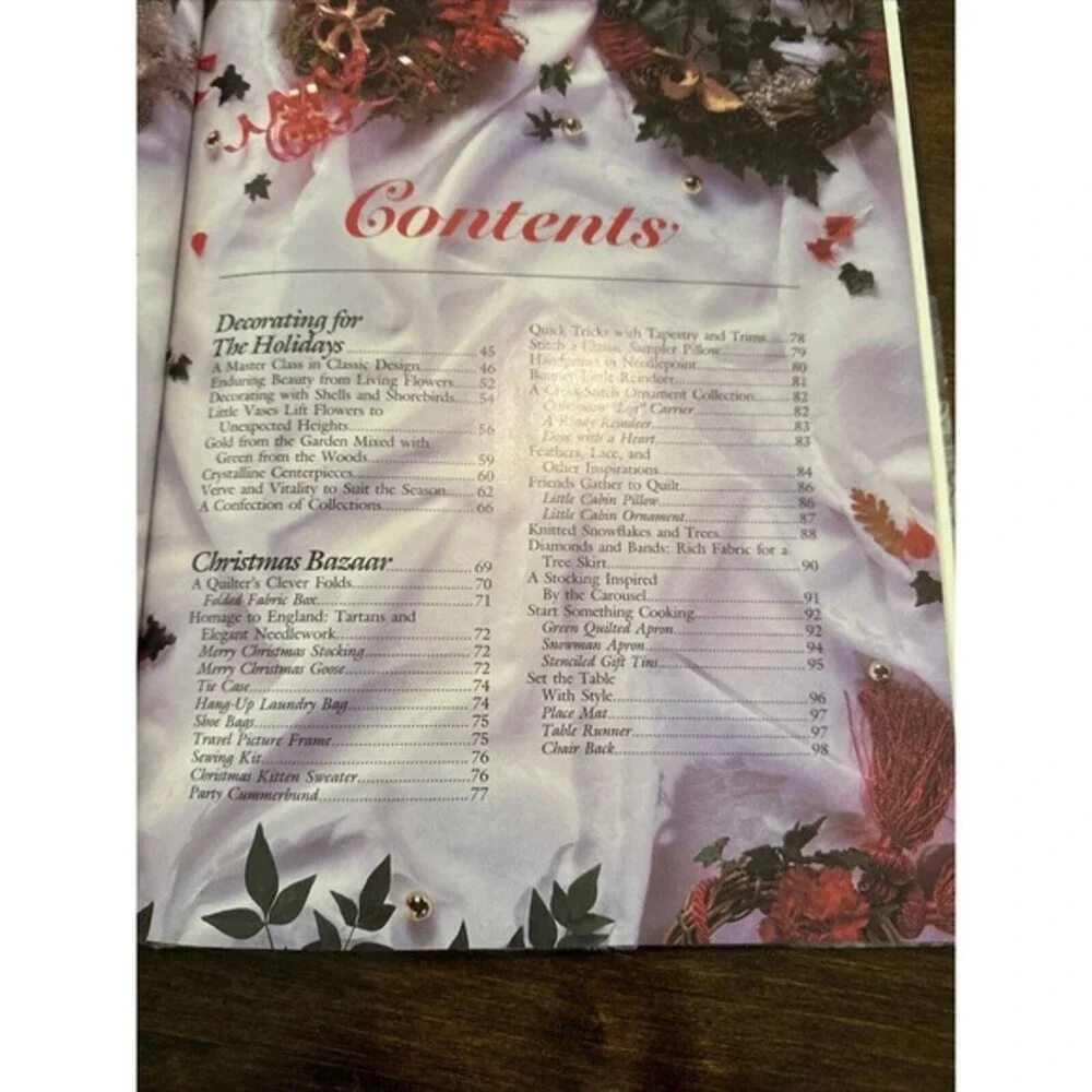 Vintage Christmas with Southern Living 1990 Oxmoor House Staff